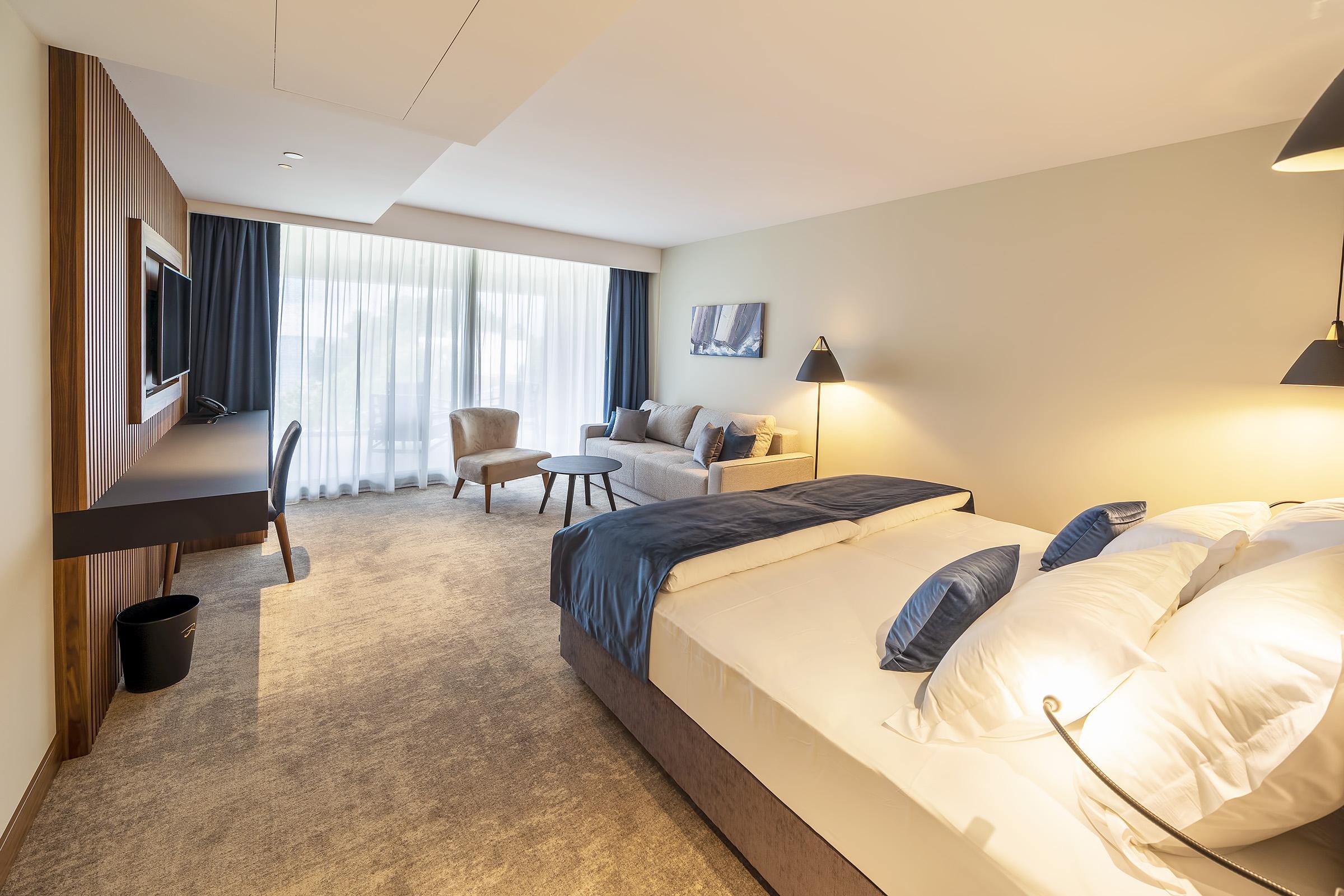 מאלינסקה Luxury Hotel Riva מראה חיצוני תמונה