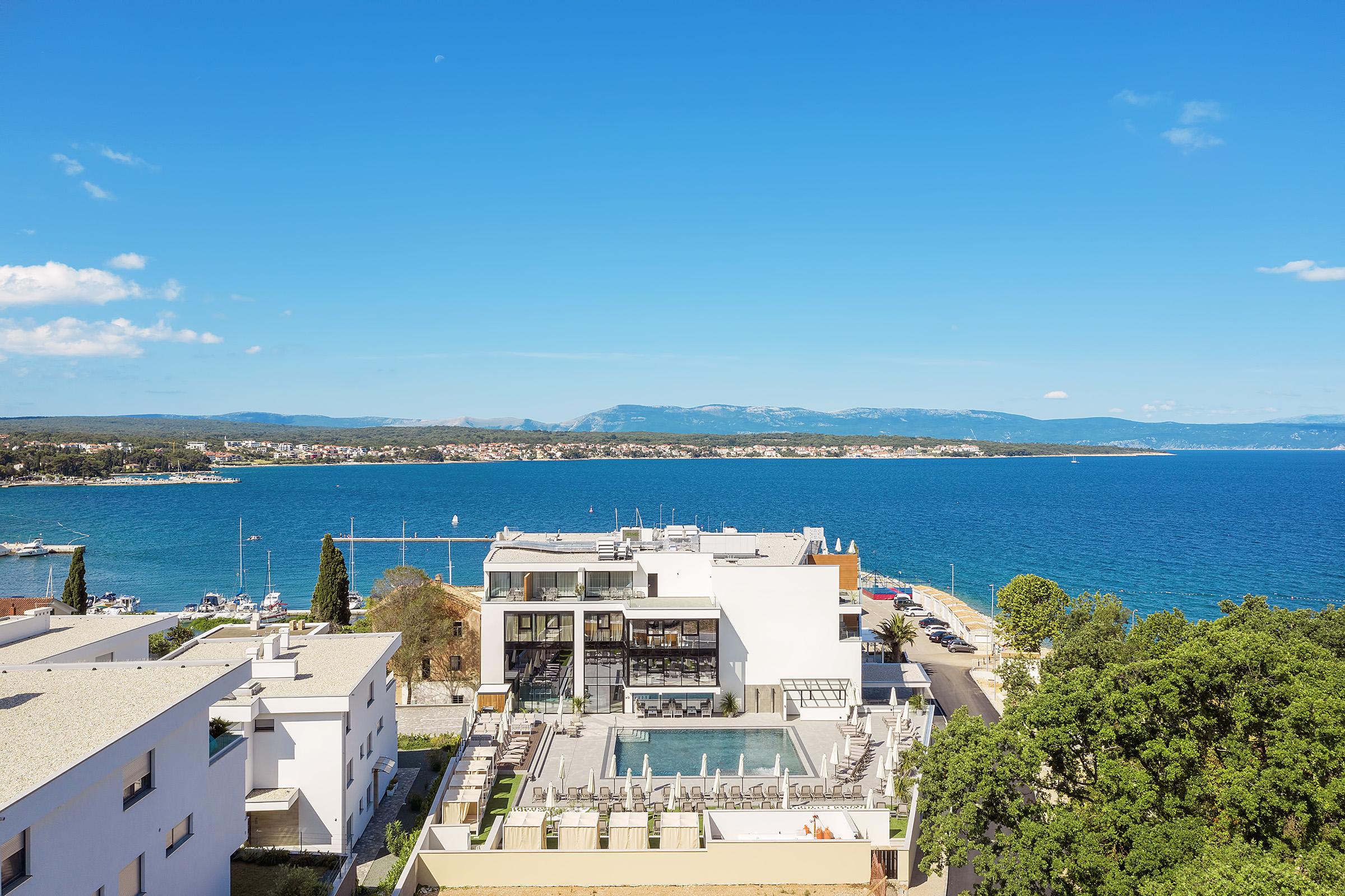 מאלינסקה Luxury Hotel Riva מראה חיצוני תמונה View of the town