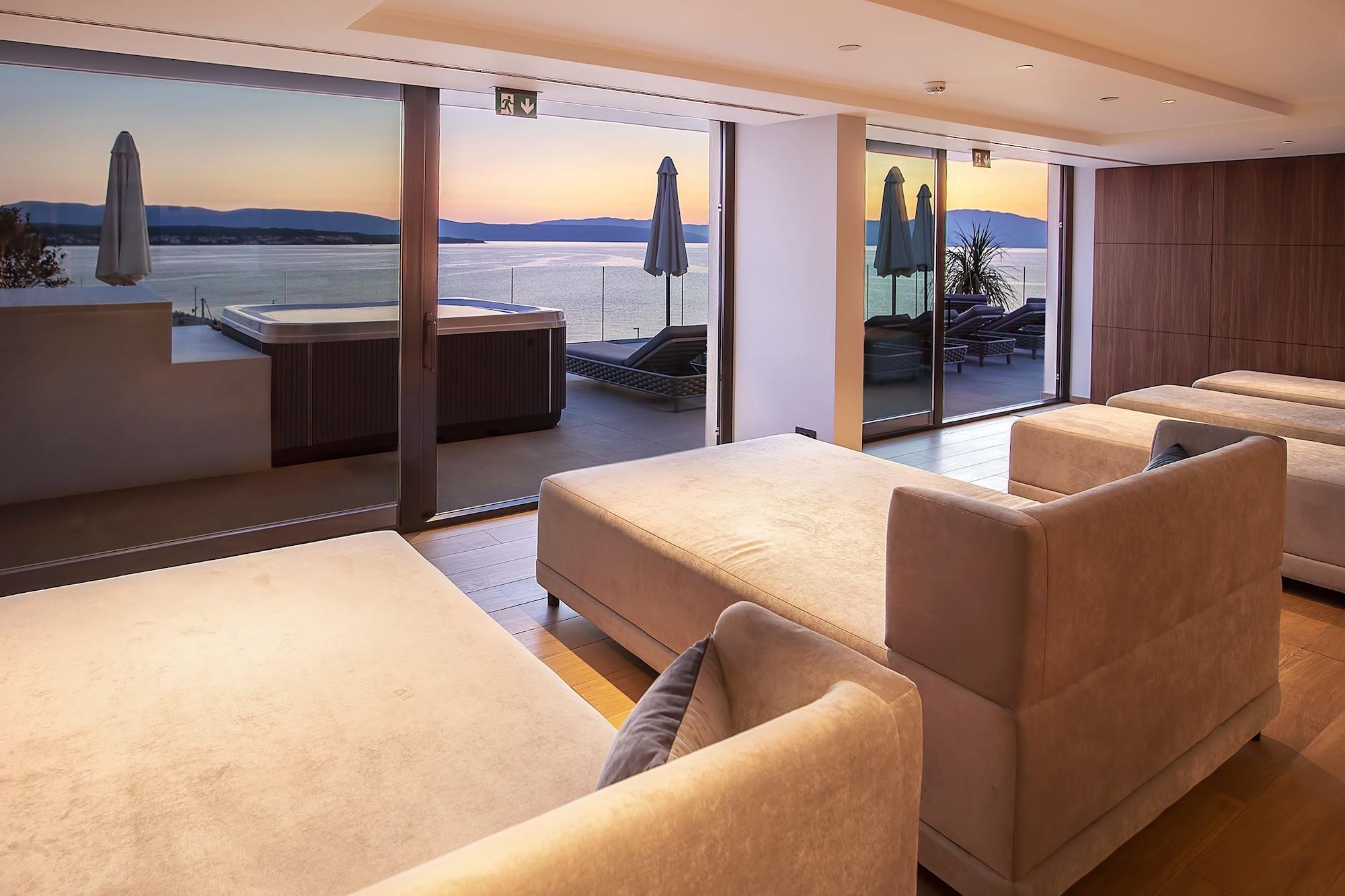 מאלינסקה Luxury Hotel Riva מראה חיצוני תמונה The lounge at the airport