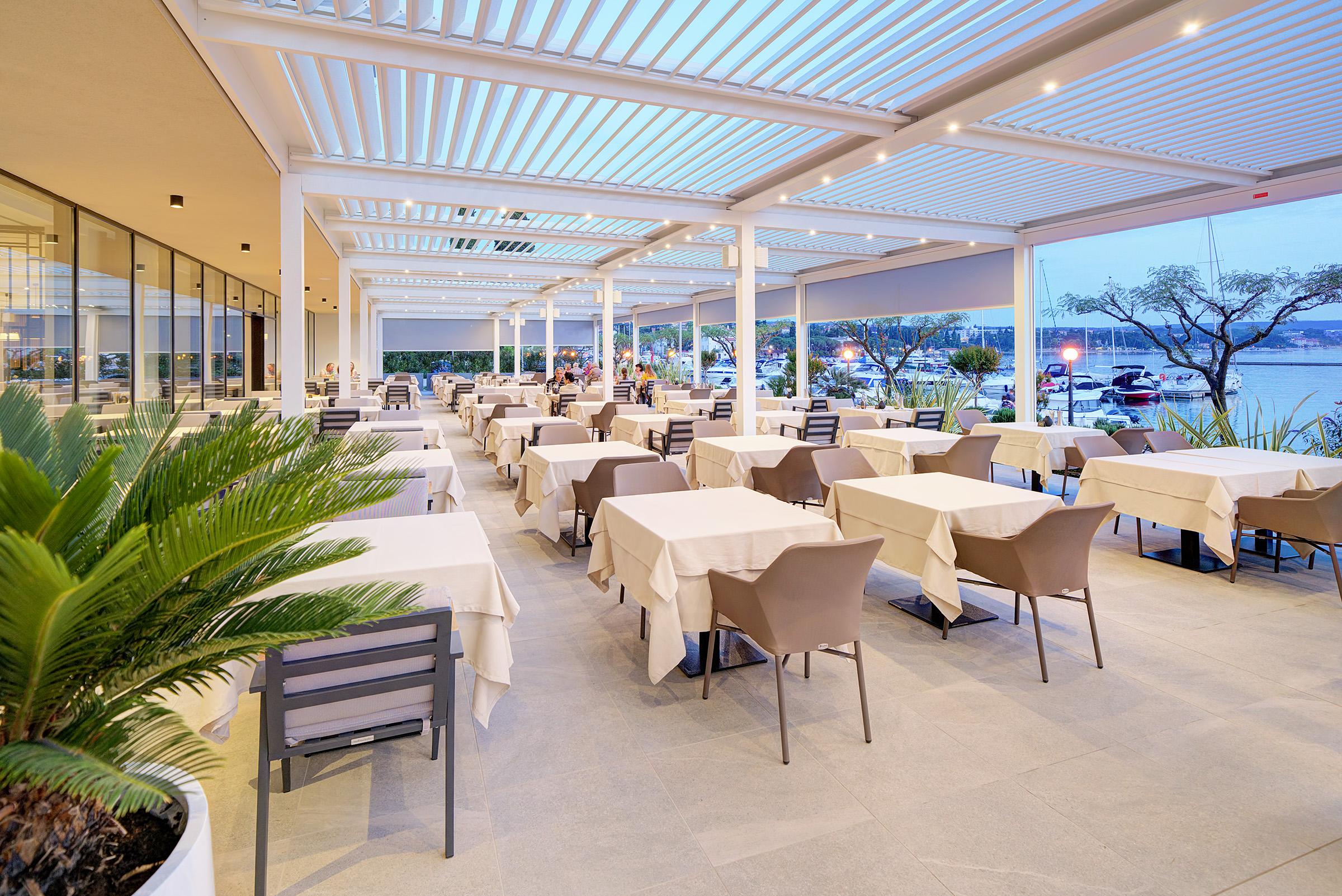 מאלינסקה Luxury Hotel Riva מראה חיצוני תמונה Restaurant in Croatia