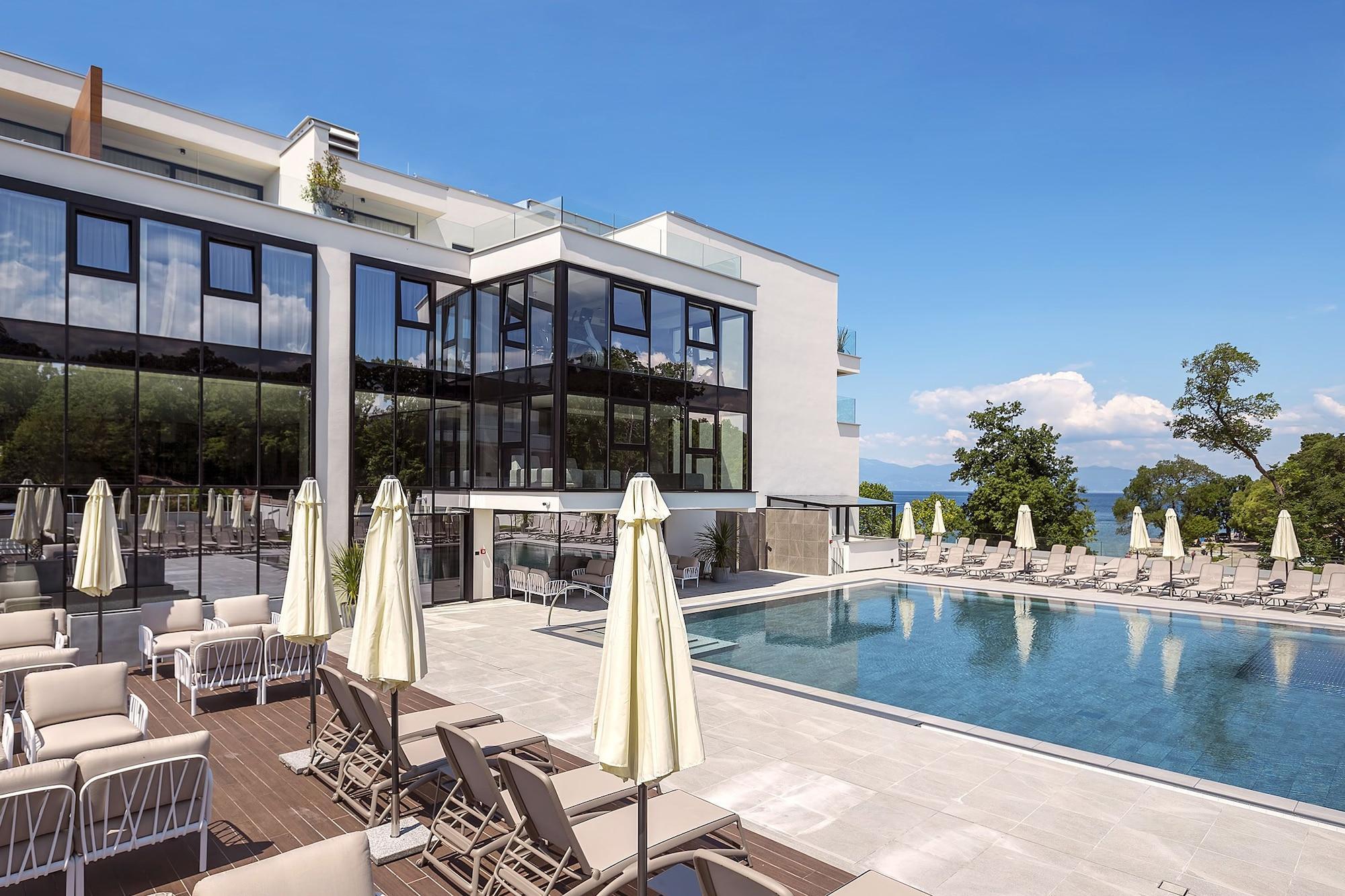 מאלינסקה Luxury Hotel Riva מראה חיצוני תמונה