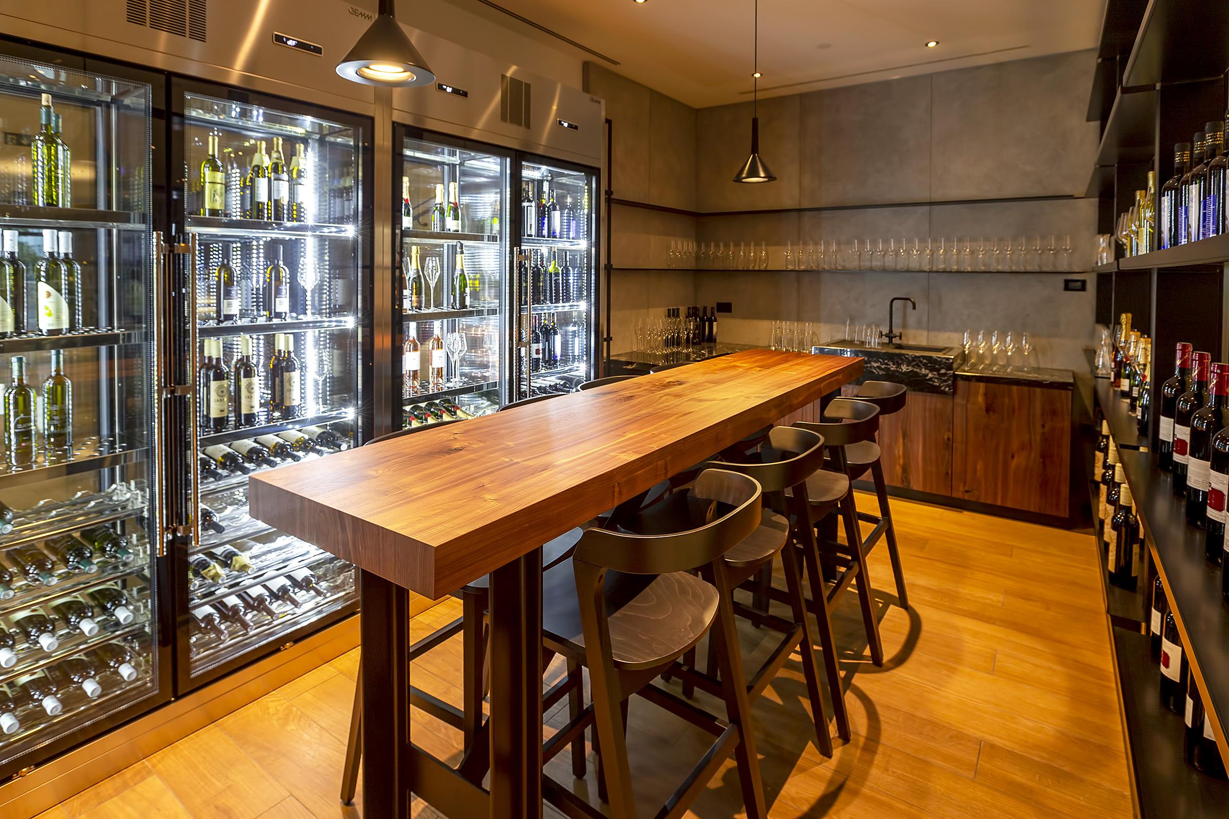מאלינסקה Luxury Hotel Riva מראה חיצוני תמונה The Wine Room